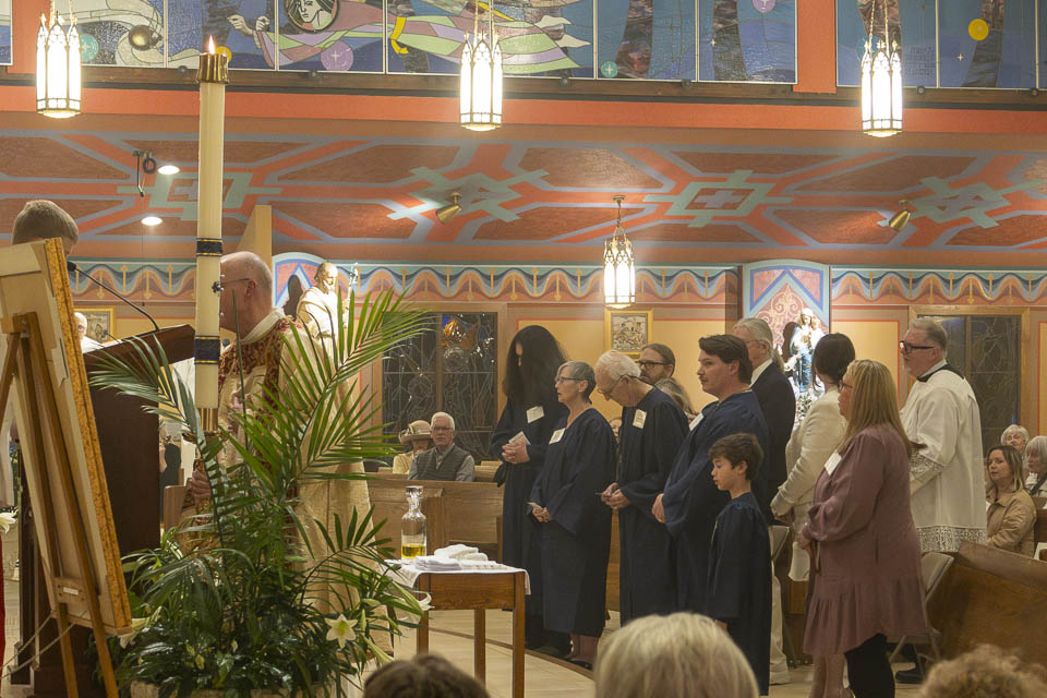 2026-StMary-EasterVigil (47 of 215).jpg